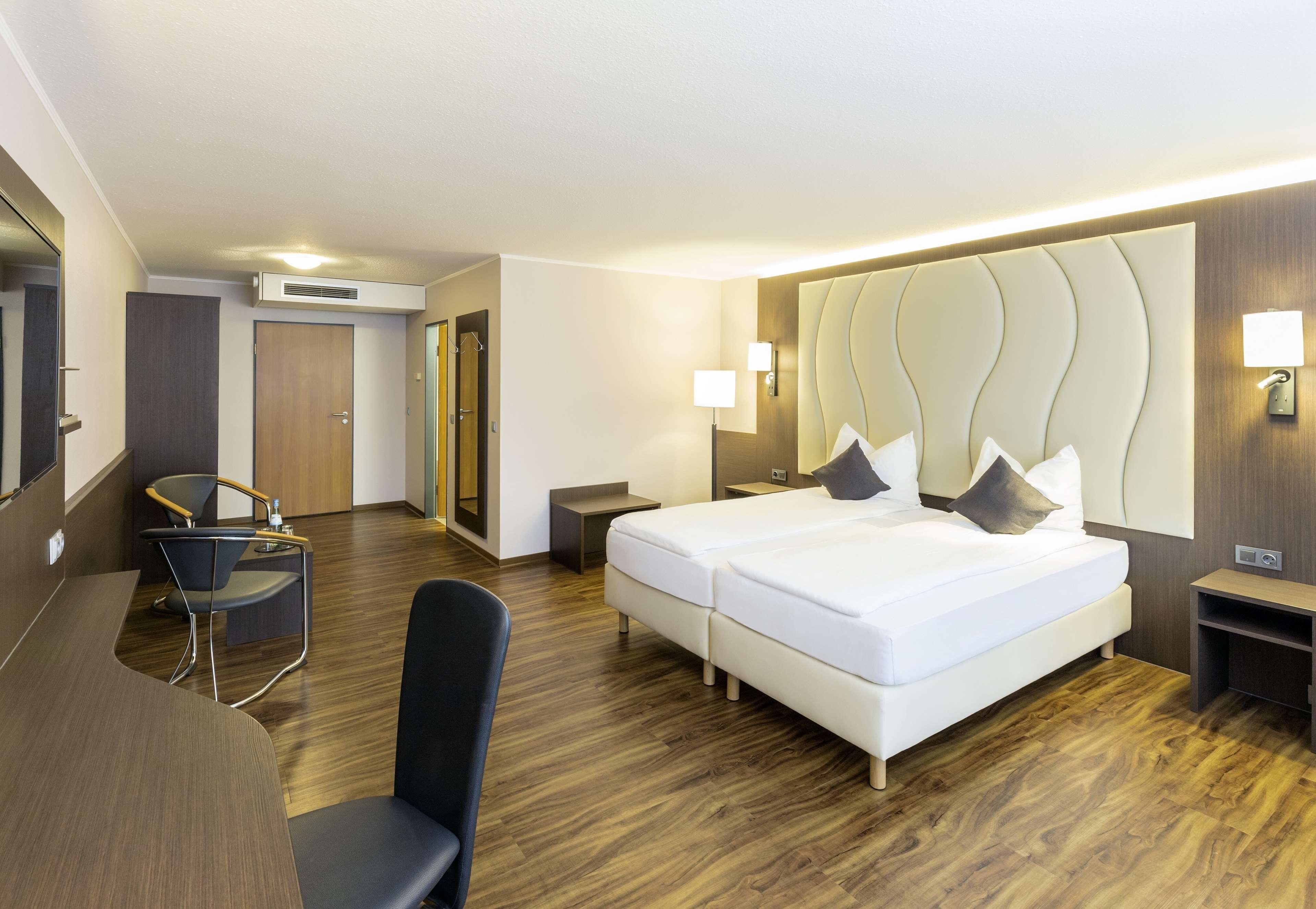 Best Western Plaza Hotel מאנהיים מראה חיצוני תמונה