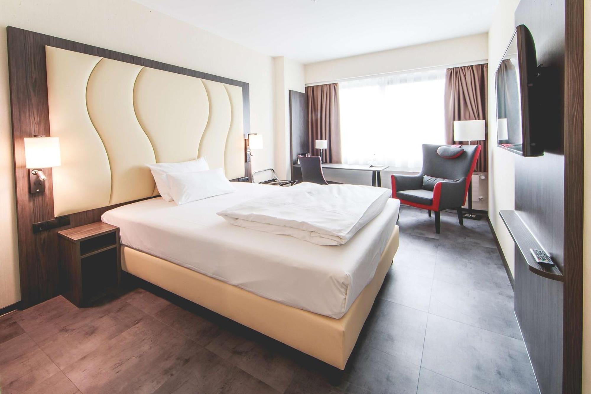 Best Western Plaza Hotel מאנהיים מראה חיצוני תמונה